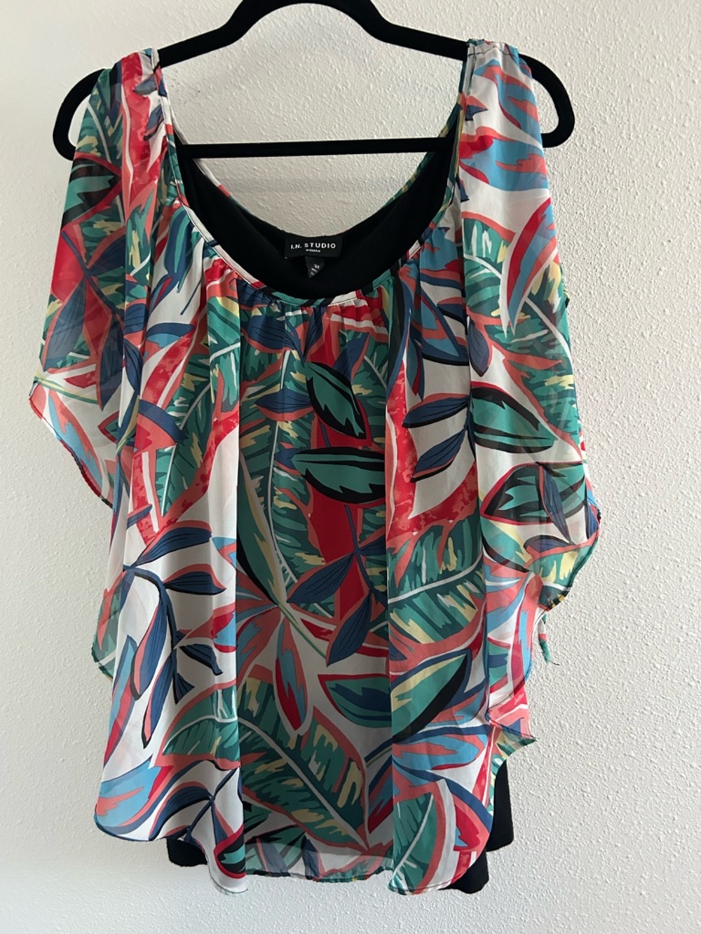 I.N. Studio Multicolor Tropical Leaf Flutter Sleeve Blouse